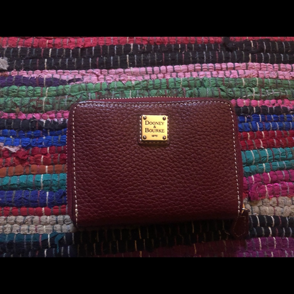*SOLD* Beautiful Dooney & Bourke Burgundy Wallet